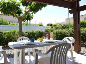 Villa Familiale 8 Pers. à 600m de la Plage avec Piscine et Terrasse Ensoleillée à Cap d'Agde - FR-1-249-103
